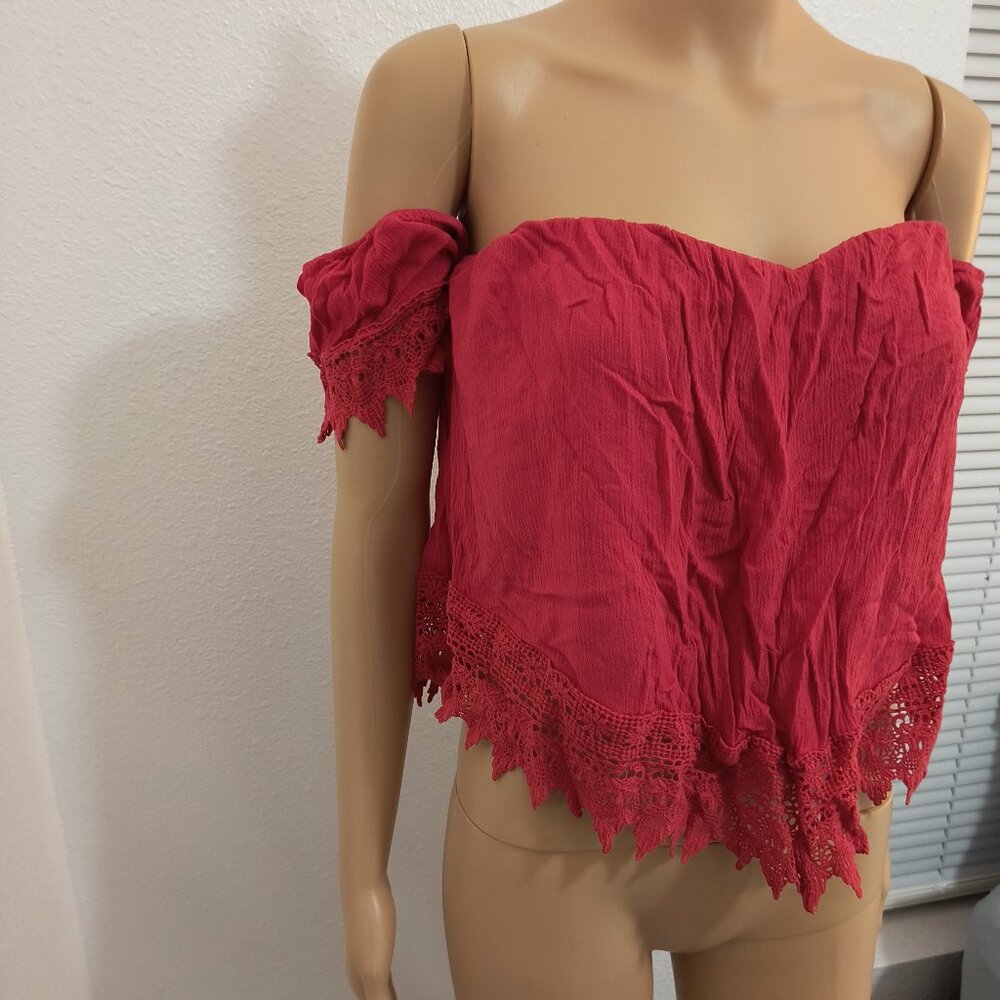 Red Lace Trim Crop